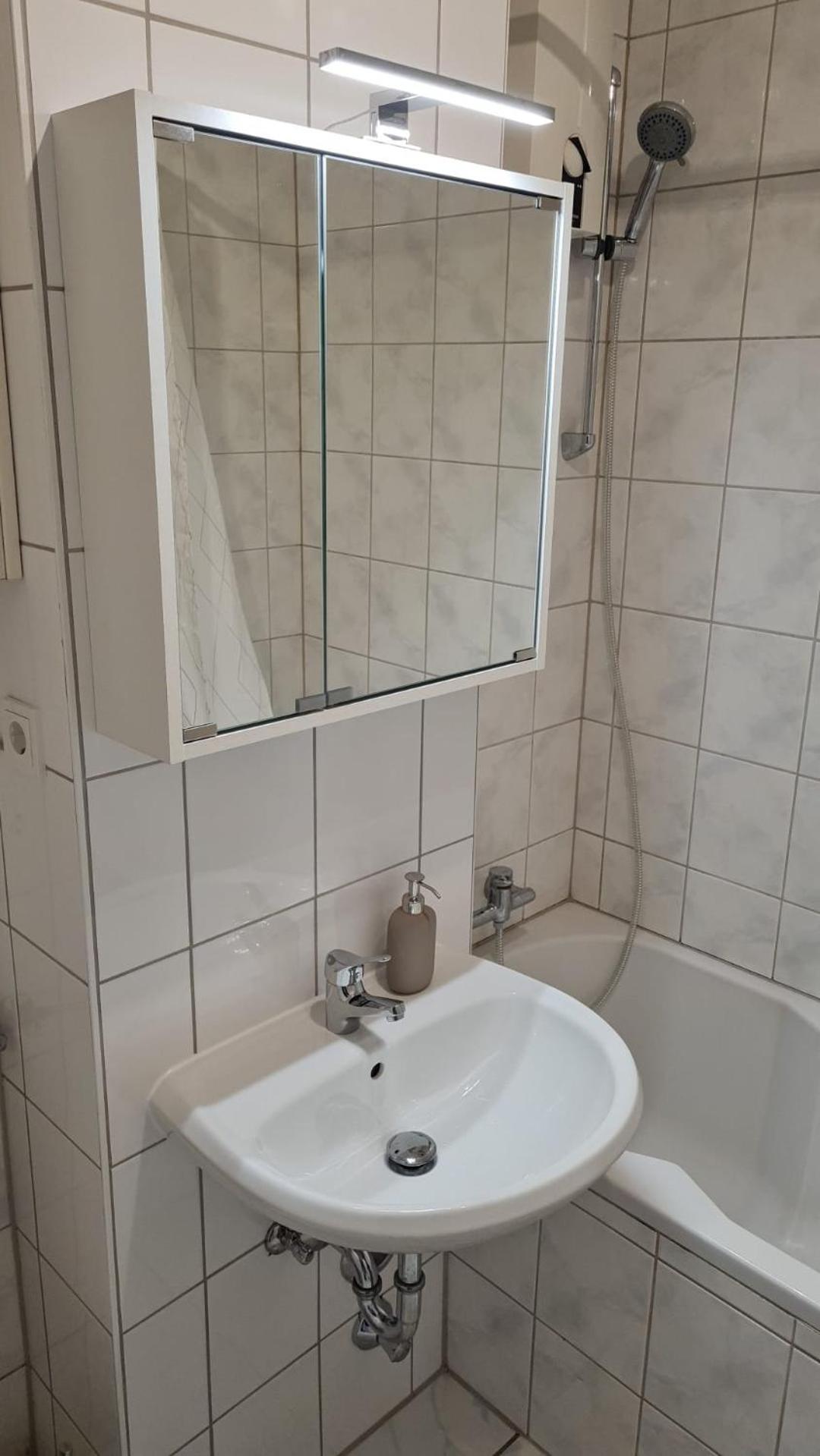Unique: Cozy - Balcony - Kitchen - Netflix Appartement BRE Buitenkant foto